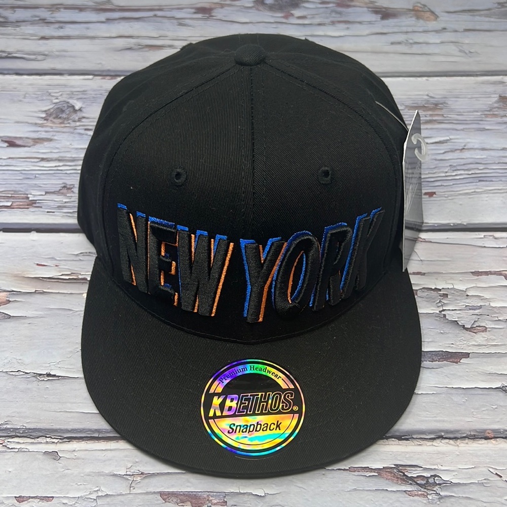 🆕NWT Trucker Hat New York Graphic Lettering Black Adjustable Strap